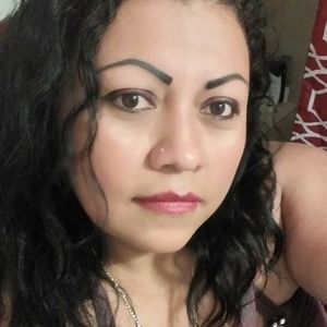 Meet your Posher, Alida